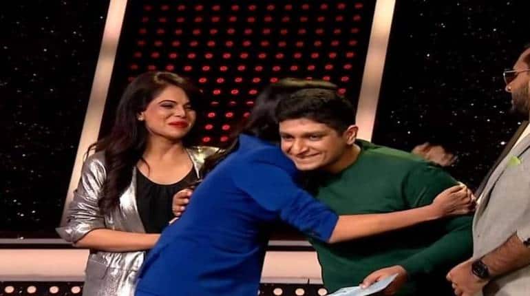 Shark Tank India: 22 साल के इस Entrepreneur पर हुई पैसों की बारिश, जजों ने दिल खोलकर किया निवेश Shark Tank India: 22 साल के इस Entrepreneur पर हुई पैसों की बारिश, जजों ने दिल खोलकर किया निवेश