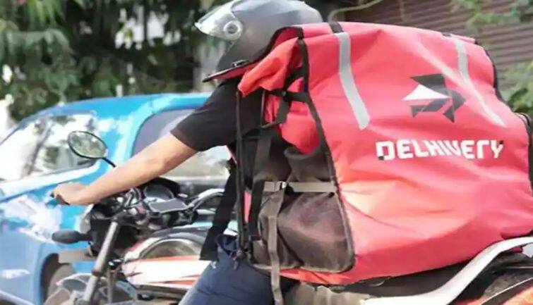 Delhivery IPO: जून तिमाही में आ सकता है ये आईपीओ, जानिए लॉजिस्टिक्स सेक्टर पर क्या है मोतीलाल ओसवाल की राय Delhivery IPO: जून तिमाही में आ सकता है ये आईपीओ, जानिए लॉजिस्टिक्स सेक्टर पर क्या है मोतीलाल ओसवाल की राय