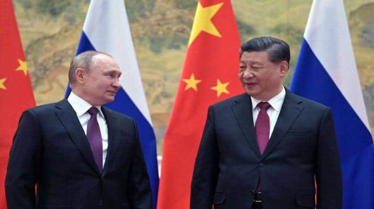 Russia-Ukraine War: अमेरिकी अखबार का दावा- यूक्रेन से जारी युद्ध में रूस ने चीन से मांगी सैन्य मदद Russia-Ukraine War: अमेरिकी अखबार का दावा- यूक्रेन से जारी युद्ध में रूस ने चीन से मांगी सैन्य मदद