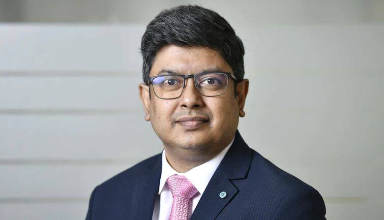 बढ़ती महंगाई के कारण स्मॉल-मिडकैप शेयरों का रिटर्न लार्जकैप से बेहतर होना मुश्किल: अनिरुद्ध नाहा बढ़ती महंगाई के कारण स्मॉल-मिडकैप शेयरों का रिटर्न लार्जकैप से बेहतर होना मुश्किल: अनिरुद्ध नाहा