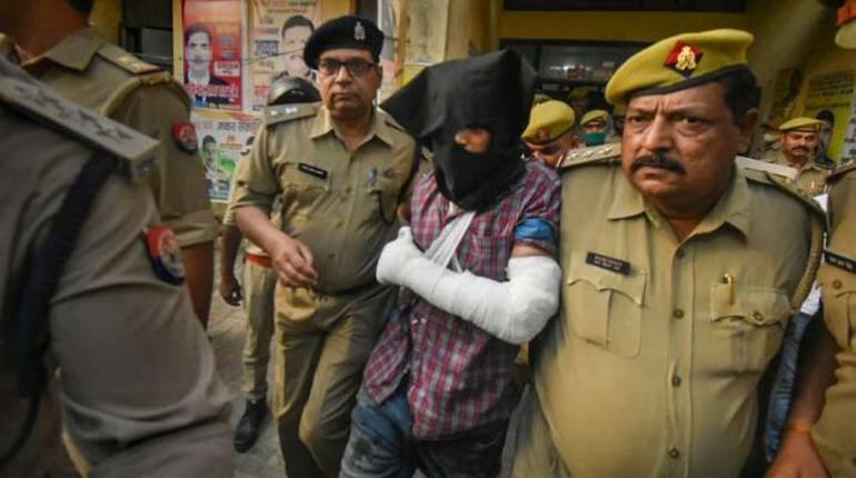 Gorakhnath Temple Attack: सिरफिरा नहीं बेहद शातिर है गोरखनाथ मंदिर में हमला करने वाला मुर्तजा अब्बासी, जांच में हुए कई बड़े खुलासे Gorakhnath Temple Attack: सिरफिरा नहीं बेहद शातिर है गोरखनाथ मंदिर में हमला करने वाला मुर्तजा अब्बासी, जांच में हुए कई बड़े खुलासे