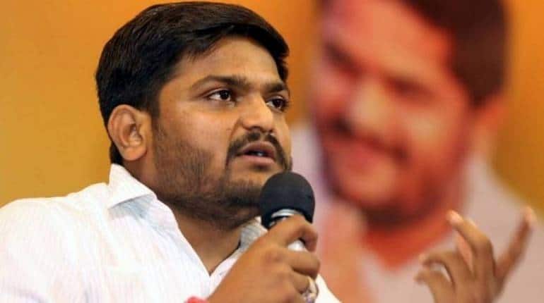 Hardik Patel: गुजरात चुनाव से पहले कांग्रेस को बड़ा झटका! हार्दिक पटेल ने पार्टी से दिया इस्तीफा, क्या BJP का थामेंगे दामन?
