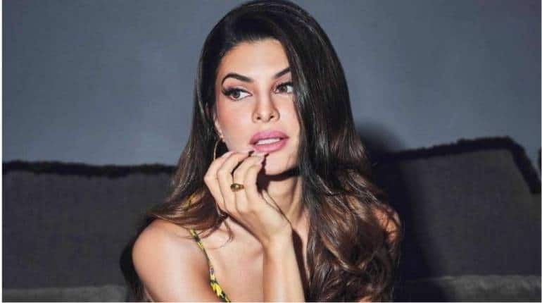 Jacqueline Fernandez: मनी लॉन्ड्रिंग मामले में जैकलीन फर्नांडीज की मुश्किल और बढ़ीं, इस दिन दिल्ली की अदालत में होंगी पेश Jacqueline Fernandez: मनी लॉन्ड्रिंग मामले में जैकलीन फर्नांडीज की मुश्किल और बढ़ीं, इस दिन दिल्ली की अदालत में होंगी पेश