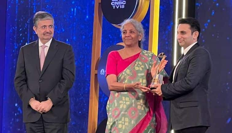 CNBC-TV18 IBLA 2022: सीरम इंस्टीट्यूट के CEO अदार पूनावाला को मिला ...