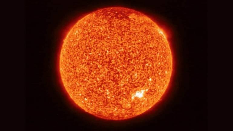 जियोमैग्नेटिक स्टॉर्म के धरती से टकराने की आशंका, दुनिया में छा सकता है अंधेरा जियोमैग्नेटिक स्टॉर्म के धरती से टकराने की आशंका, दुनिया में छा सकता है अंधेरा