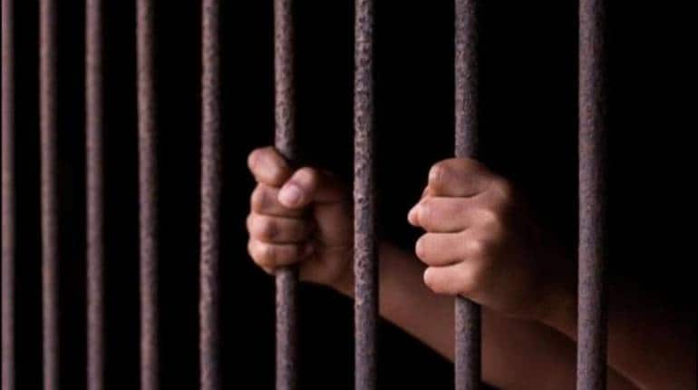 Sedition Law: भगत सिंह, गांधी और नेहरू जैसी कई बड़ी हस्तियों पर दर्ज हुआ मुकदमा, जानें क्या है ब्रिटिश काल से चला आ रहा ये राजद्रोह कानून Sedition Law: भगत सिंह, गांधी और नेहरू जैसी कई बड़ी हस्तियों पर दर्ज हुआ मुकदमा, जानें क्या है ब्रिटिश काल से चला आ रहा ये राजद्रोह कानून