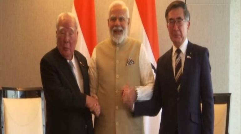 Narendra Modi in Japan Updates: PM ने UNIQLO चेयरमैन, सुजुकी के एडवाइजर के साथ की बैठक, भारत में नए अवसरों पर चर्चा Narendra Modi in Japan Updates: PM ने UNIQLO चेयरमैन, सुजुकी के एडवाइजर के साथ की बैठक, भारत में नए अवसरों पर चर्चा