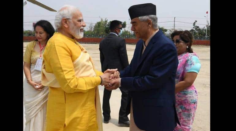 PM Modi in Nepal: बुद्ध पूर्णिमा के अवसर पर नेपाल पहुंचे PM मोदी, माया देवी मंदिर में की पूजा-अर्चना PM Modi in Nepal: बुद्ध पूर्णिमा के अवसर पर नेपाल पहुंचे PM मोदी, माया देवी मंदिर में की पूजा-अर्चना