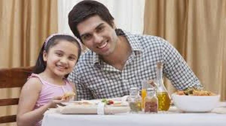 Sukanya Samriddhi Yojana: SSY में आप कब अपना आंशिक या पूरा पैसा निकाल सकते हैं? जानिए पूरी डिटेल Sukanya Samriddhi Yojana: SSY में आप कब अपना आंशिक या पूरा पैसा निकाल सकते हैं? जानिए पूरी डिटेल