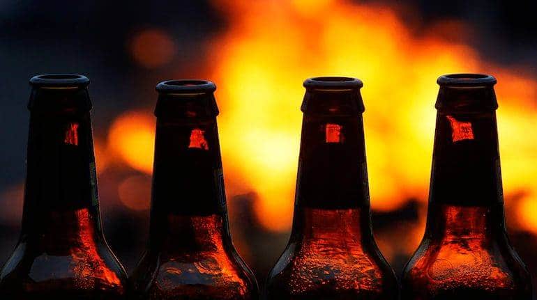 2 साल की सुस्ती के बाद बीयर बनाने वाली कंपनियों की बल्ले-बल्ले, दर्ज की रिकॉर्ड बिक्री