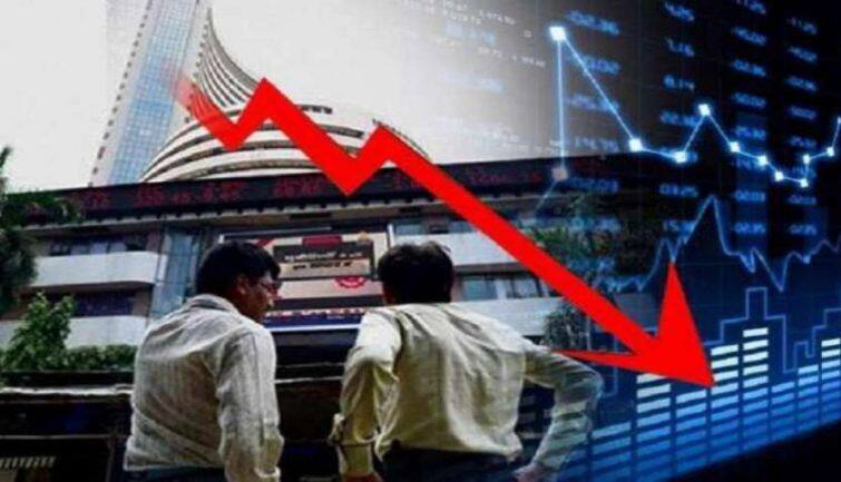L&T Infotech और Mindtree में 5% की गिरावट, मर्जर की घोषणा के बाद फिसले स्टॉक्स L&T Infotech और Mindtree में 5% की गिरावट, मर्जर की घोषणा के बाद फिसले स्टॉक्स