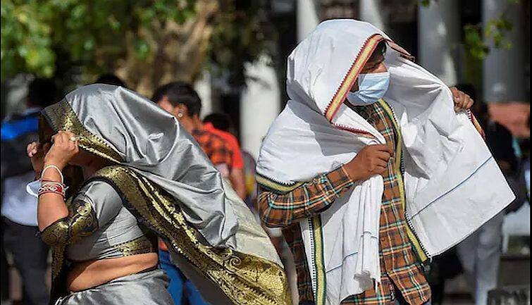 IMD Weather Update: दिल्ली 49℃ तापमान से बेहाल, जानिए कहां रही सबसे ज्यादा गरमी और कब मिलेगी राहत IMD Weather Update: दिल्ली 49℃ तापमान से बेहाल, जानिए कहां रही सबसे ज्यादा गरमी और कब मिलेगी राहत