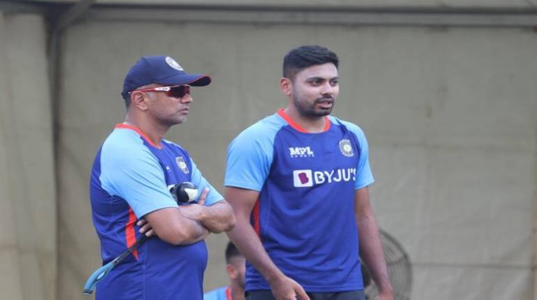 IND vs SA 1st T20: भारत और दक्षिण अफ्रीका के बीच होने वाले टी20 मैच को लेकर भारी उत्साह, लगभग सभी टिकट बिके IND vs SA 1st T20: भारत और दक्षिण अफ्रीका के बीच होने वाले टी20 मैच को लेकर भारी उत्साह, लगभग सभी टिकट बिके