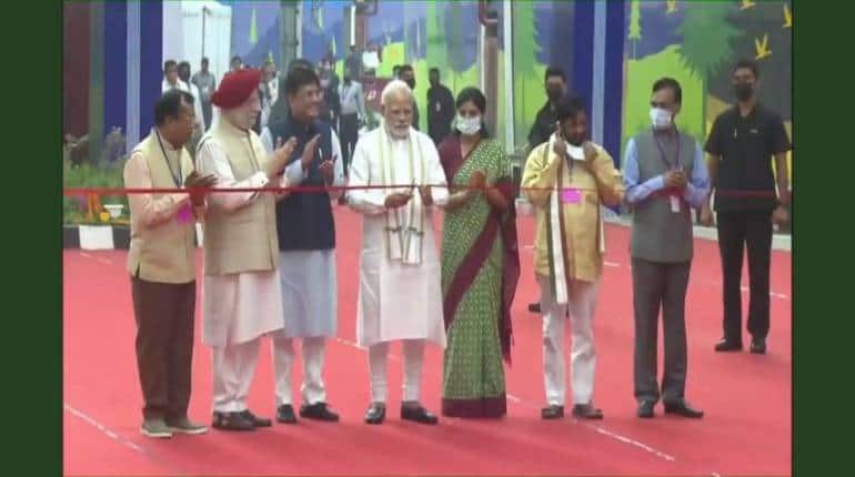 PM नरेंद्र मोदी ने 920 करोड़ रुपये में बने प्रगति मैदान कॉरिडोर का किया उद्घाटन, दिल्ली को जाम से मिलेगी राहत