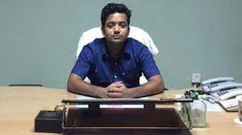 Roman Saini ने IAS की नौकरी छोड़ शुरू किया बिजनेस, खड़ी कर दी 15,000 करोड़ की कंपनी