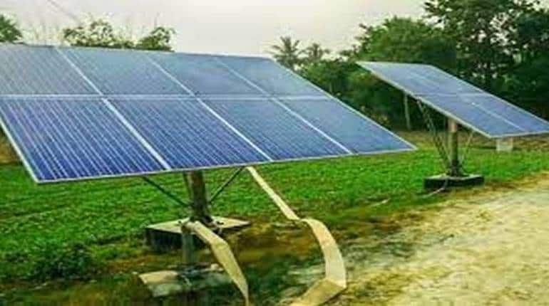Solar Pump Yojana: सरकार लगा रही है किसानों के खेतों में सोलर पंप, जानिए कैसे उठाएं फायदा Solar Pump Yojana: सरकार लगा रही है किसानों के खेतों में सोलर पंप, जानिए कैसे उठाएं फायदा