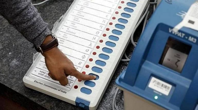 By-Elections 2022: यूपी के आजमगढ़ और रामपुर सहित 3 लोकसभा और 7 विधानसभा सीटों पर मतदान जारी, 26 जून को आएंगे नतीजे By-Elections 2022: यूपी के आजमगढ़ और रामपुर सहित 3 लोकसभा और 7 विधानसभा सीटों पर मतदान जारी, 26 जून को आएंगे नतीजे