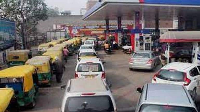 Petrol Diesel Price: क्रूड ऑयल में फिर आई तेजी, घरेलू बाजार में पेट्रोल-डीजल की कीमतें हुई जारी, जानें रेट