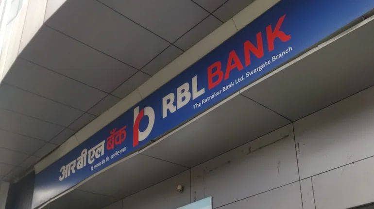 RBL Bank के शेयर 17% टूटे, नए MD-CEO की नियुक्ति से बाजार नाखुश, जानें अब निवेशक क्या करें