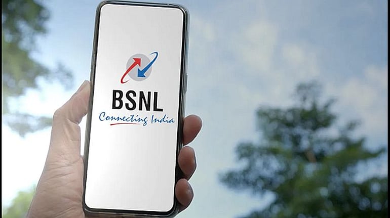 BSNL के 29 रुपये का सबसे सस्ता प्लान, इतने कम में भी मिलते हैं ढेरों फायदे  - BSNL cheapest prepaid plan 29 rupees unlimited calling prepaid recharge  data check details | Moneycontrol Hindi