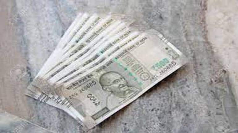 Currency Notes: करेंसी नोट कैसे करें चेक? RBI ने बताए 11 मानक Currency Notes: करेंसी नोट कैसे करें चेक? RBI ने बताए 11 मानक