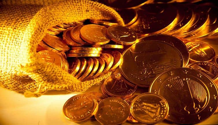 Gold Silver Price: सोने के भाव में गिरावट, चांदी रही फ्लैट, जानें 24 से 18 कैरेट गोल्ड का रेट