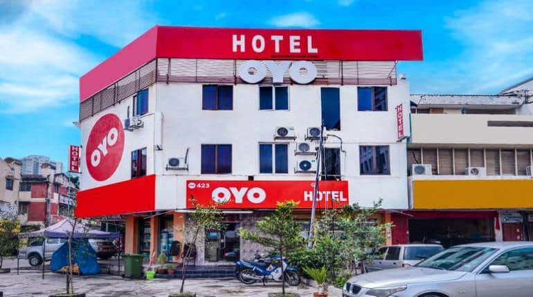 OYO Hotels का घाटा सितंबर तिमाही में कम होकर ₹333 करोड़ पर आया, IPO लॉन्च होने से पहले रेवेन्यू 24% बढ़ा OYO Hotels का घाटा सितंबर तिमाही में कम होकर ₹333 करोड़ पर आया, IPO लॉन्च होने से पहले रेवेन्यू 24% बढ़ा