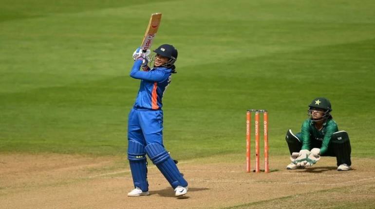 CWG 2022: स्मृति मंधाना की तूफानी अर्धशतकीय पारी से भारत ने पाकिस्तान को 8 विकेट से रौंदा, टीम को मिली पहली जीत CWG 2022: स्मृति मंधाना की तूफानी अर्धशतकीय पारी से भारत ने पाकिस्तान को 8 विकेट से रौंदा, टीम को मिली पहली जीत