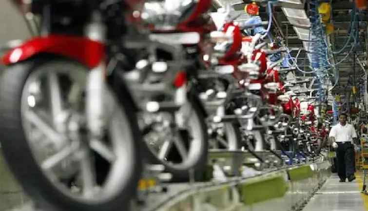 Bajaj Auto Q1 Result: मुनाफा 10.6% बढ़कर 1,173 करोड़ रुपये पर पहुंचा, आय 8% बढ़ी – Bajaj Auto Q1 Result- Profit up 10.6 percent at Rs 1,173 crore earnings up 8 percent