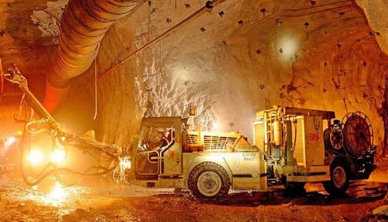 Hindustan Zinc Q1 Result: मुनाफा 56% बढ़कर 3,092 रुपए रहा, आय 43.7% बढ़ी Hindustan Zinc Q1 Result: मुनाफा 56% बढ़कर 3,092 रुपए रहा, आय 43.7% बढ़ी