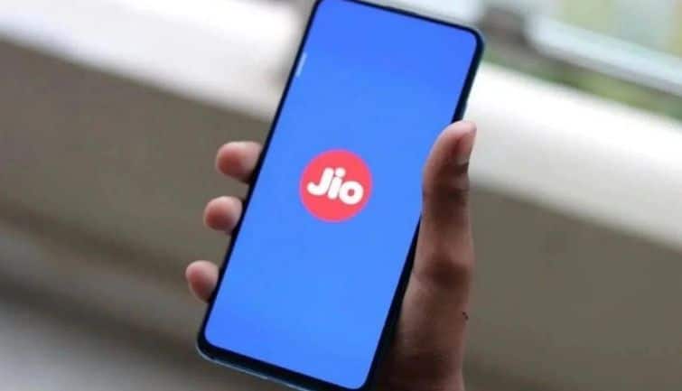 रिलायंस जियो के ग्राहकों के लिए बड़ी खबर! कल दशहरे पर लॉन्च होगा JIO का 5G  बीटा ट्रायल - Reliance jio customer will get true 5g bita trial service in  delhi Mumbai