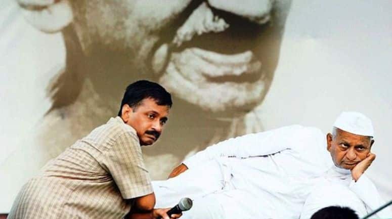 इधर खुद चुनाव हारे केजरीवाल उधर अन्ना हजारे ने कर दिया बड़ा खुलासा, दिल्ली चुनाव नतीजों पर कही ये बात