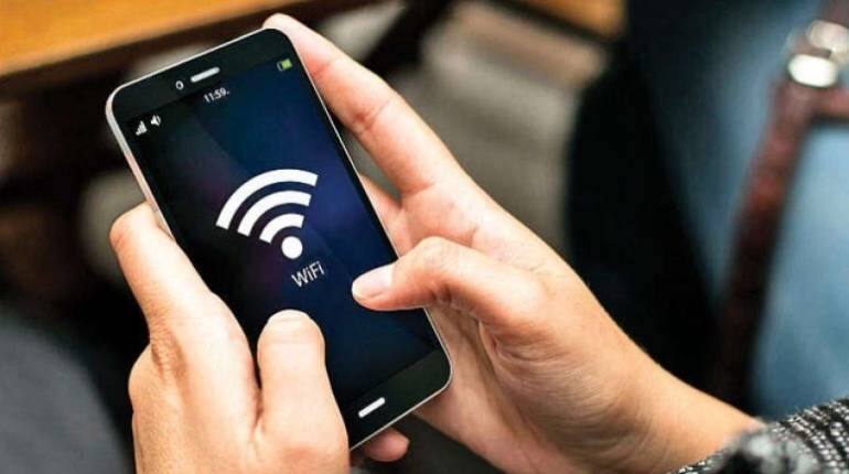 PIB Fact Check: फ्री का इंटरनेट पाने के चक्कर में लाखों रुपये का लग सकता है चूना, सरकार ने जारी किया अलर्ट PIB Fact Check: फ्री का इंटरनेट पाने के चक्कर में लाखों रुपये का लग सकता है चूना, सरकार ने जारी किया अलर्ट