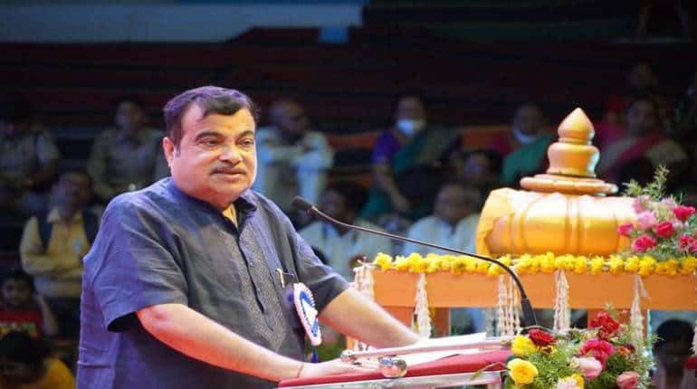 महंगी हों गाड़ियां लेकिन क्वालिटी से समझौता न करें कंपनियां, क्या Nitin Gadkari की इस बात का 'मिस्त्री' से है लिंक