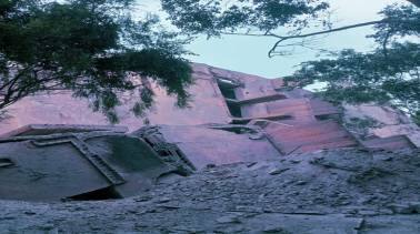 Photo_Afterbuildingcollapse1