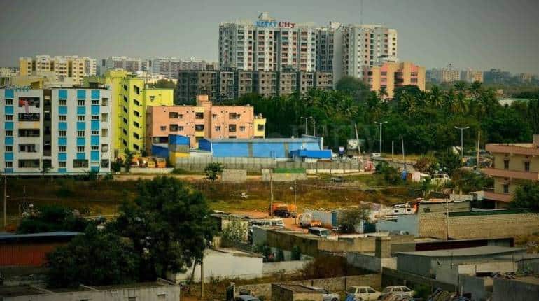 Housing Price: इन 8 शहरों में अप्रैल-जून में औसतन 5% बढ़ी घरों की कीमत, लिस्ट में टॉप पर दिल्ली-NCR Housing Price: इन 8 शहरों में अप्रैल-जून में औसतन 5% बढ़ी घरों की कीमत, लिस्ट में टॉप पर दिल्ली-NCR