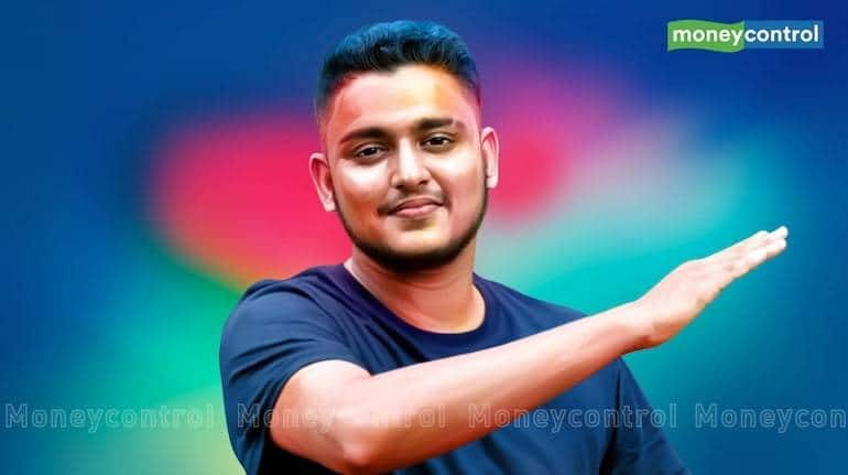 अब पायलट बनने के लिए किसी ट्रांसजेंडर को मेरी तरह दिक्कतों का सामना नहीं करना पड़ेगा : एडम हैरी अब पायलट बनने के लिए किसी ट्रांसजेंडर को मेरी तरह दिक्कतों का सामना नहीं करना पड़ेगा : एडम हैरी
