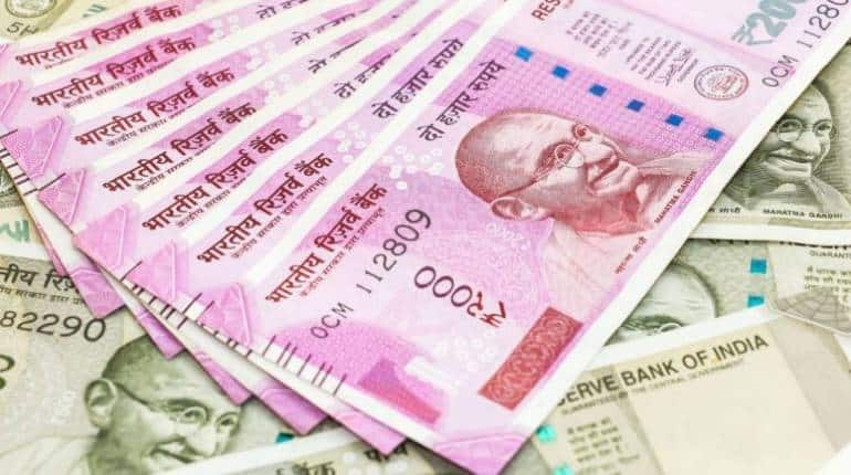 Business Idea: घर की छत पर शुरू करें यह बिजनेस, सरकार दे रही है सब्सिडी, लाखों रुपये की होगी कमाई