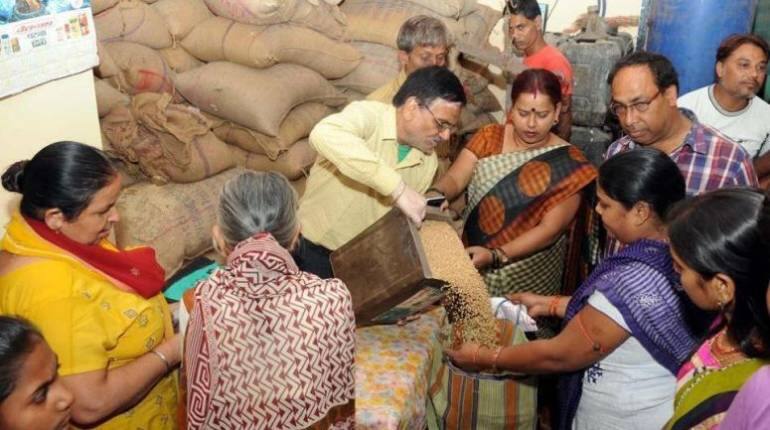 Free ration scheme: महंगाई डायन से गरीबों को राहत, तीन महीने और मिलेगा ...