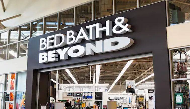Bed Bath & Beyond के CFO ने 18वें फ्लोर से कूदकर दी जान, कंपनी ने कुछ दिनों पहले की थी 20% कर्मचारियों की छंटनी Bed Bath & Beyond के CFO ने 18वें फ्लोर से कूदकर दी जान, कंपनी ने कुछ दिनों पहले की थी 20% कर्मचारियों की छंटनी
