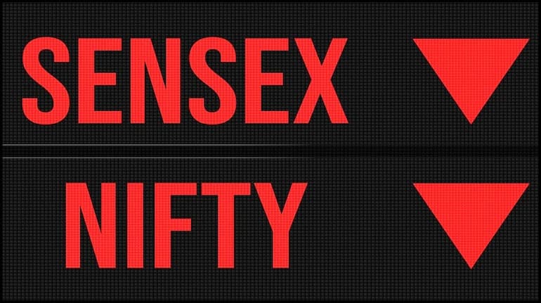 Sensex, Nifty हफ्ते के पहले दिन लुढ़के, इन वजहों से फिसला बाजार