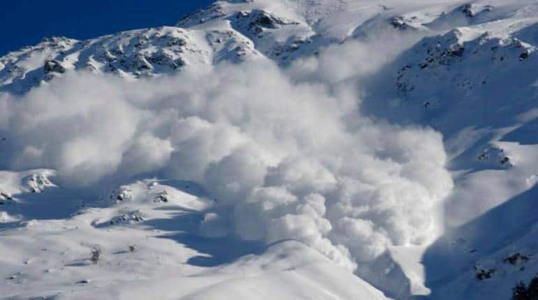 Uttarkashi Avalanche: हिमस्खलन में 10 लोगों की मौत, द्रौपदी का डांडा चोटी पर फंसे थे 29 ट्रैकर्स, रेस्क्यू ऑपरेशन जारी