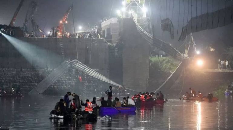 Morbi Bridge Collapse: 'लोगों को पुल हिलाते देखा, तो लौट आए', इस शख्स का डर सही साबित हुआ, कुछ घंटे बाद ही गिरा केबल ब्रिज