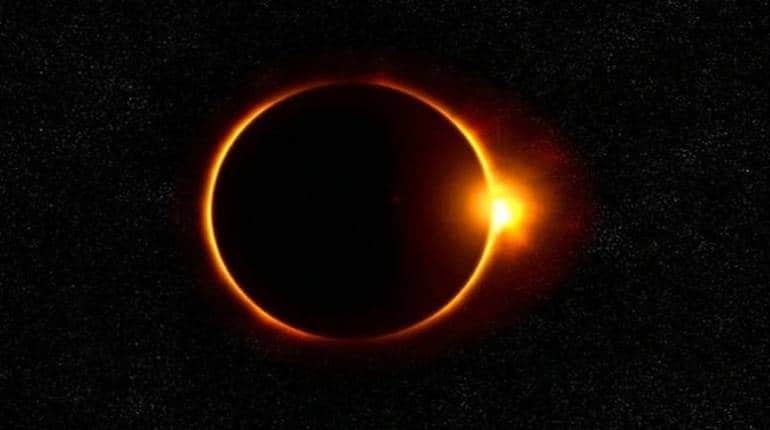 Surya Grahan 2022: साल का आखिरी सूर्य ग्रहण आज, सूतक काल शुरू, जानिए भारत में इसका समय
