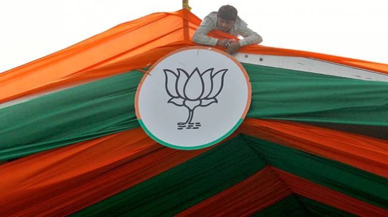 Gujarat Elections 2022: बीजेपी ने 20 साल में पहली बार किसी क्रिश्चन को दिया टिकट, जानें कौन है ये शख्स