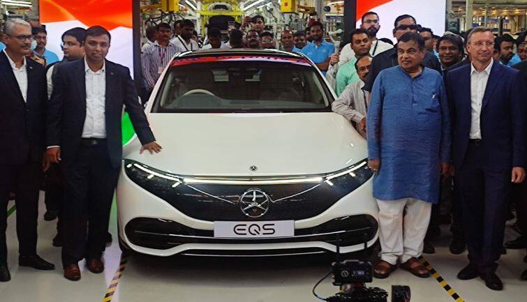 'मैं मिडिल क्लास से हूं, नहीं खरीद सकता आपकी कार',  मर्सिडीज की नई EV की लॉन्चिंग पर बोले केंद्रीय मंत्री Nitin Gadkari