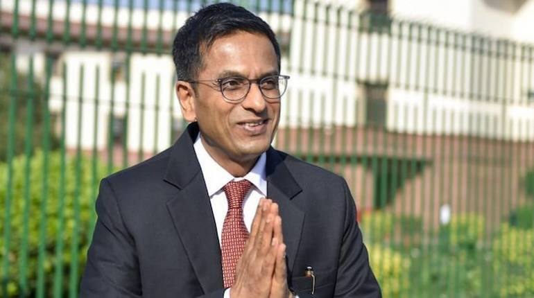 CJI DY Chandrachud: दादा रह चुके हैं दीवान, पिता थे CJI, कई ऐतिहासिक फैसले दे चुके नए चीफ जस्टिस के बारे में जानें सबकुछ