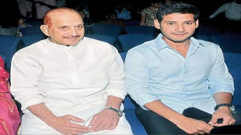 Mahesh Babu Father Demise : महेश बाबू के पिता Ghattamaneni Krishna का निधन, CM चंद्रशेखर राव ने दी श्रद्धांजलि Mahesh Babu Father Demise : महेश बाबू के पिता Ghattamaneni Krishna का निधन, CM चंद्रशेखर राव ने दी श्रद्धांजलि