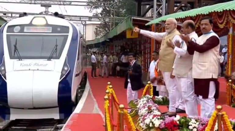 Vande Bharat Express: पीएम मोदी 30 दिसंबर को बंगाल को देंगे 'वंदे भारत एक्सप्रेस' का तोहफा! जानें कहां से कहां चलेगी देश की 7वीं ट्रेन Vande Bharat Express: पीएम मोदी 30 दिसंबर को बंगाल को देंगे 'वंदे भारत एक्सप्रेस' का तोहफा! जानें कहां से कहां चलेगी देश की 7वीं ट्रेन