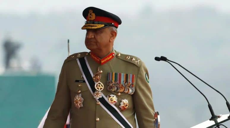 पाकिस्तान के पूर्व आर्मी चीफ कमर बाजवा की हालत नाजुक, सिर में लगी चोट...हुआ था ये हादसा